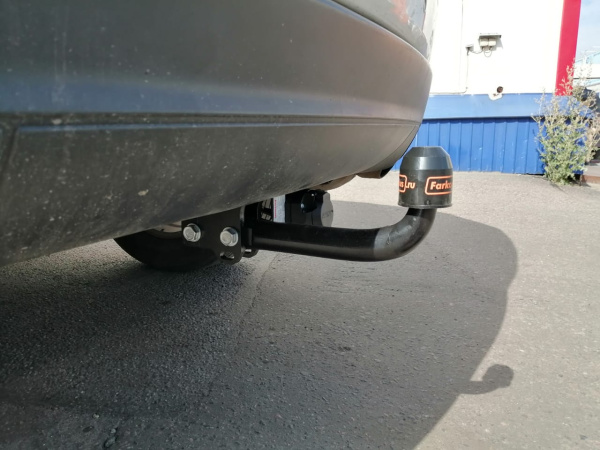 фото Фаркоп Bosal - Oris - Weso для Jeep Jeep Grand Cherokee IV «WK2 рестайлинг» (2013-2022)