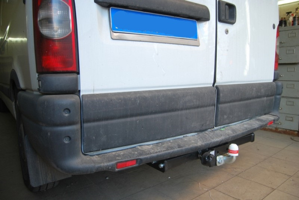 фото Фаркоп Imiola для Opel Movano фургон/микроавтобус 1999-2010