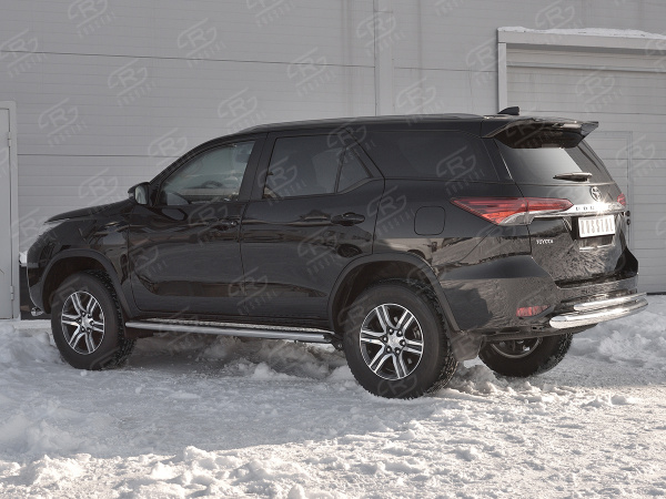 Фото Защита заднего бампера d76 дуга-d42 дуга+декор паз TOYOTA FORTUNER 2017-