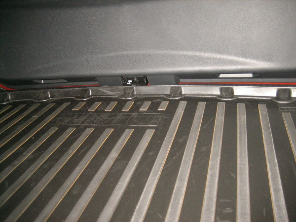 Автомобильный коврик багажника Rival для Renault Kaptur 5-дв. 4WD 2016-н.в., полиуретан, 14707002