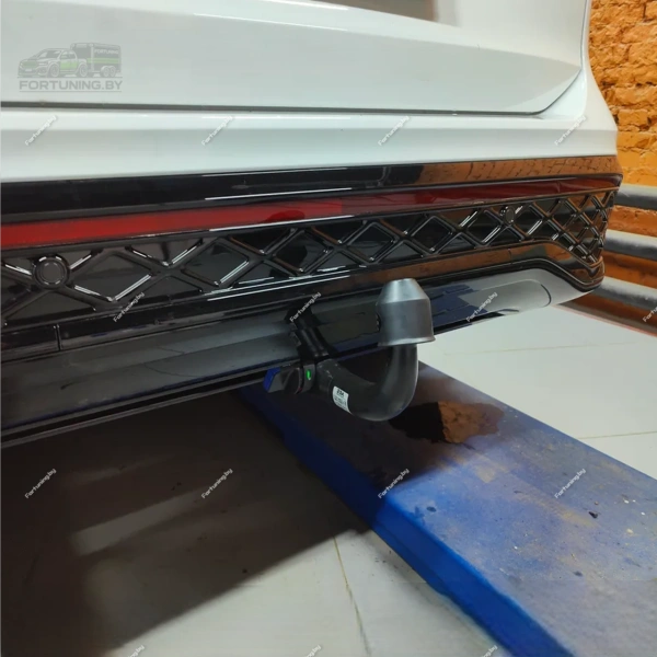 фото Фаркоп Galia (Словакия) «быстросъемный на ключ» для Volkswagen Tiguan III (2024-)