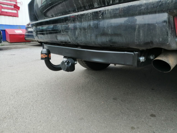 фото Фаркоп Bosal - Oris - Weso для Toyota 4Runner IV (2003-2009)