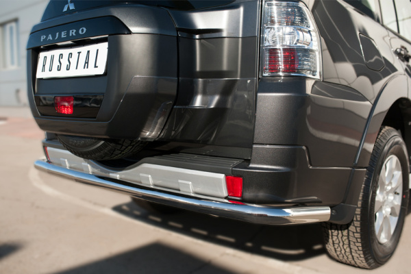 Фото Защита заднего бампера d63 (секции) MITSUBISHI Pajero 4 2014-