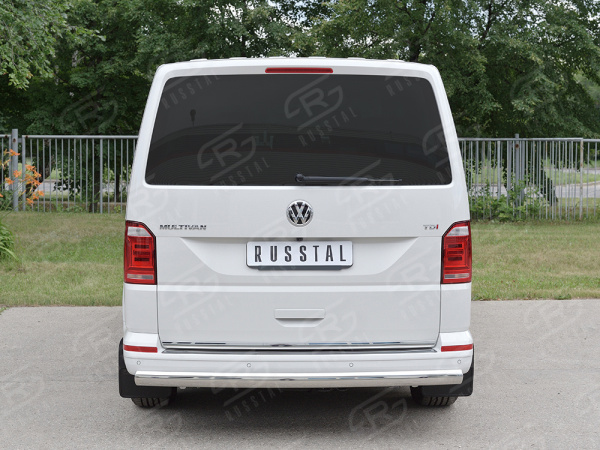 Фото Защита заднего бампера 75х42 дуга VOLKSWAGEN Multivan Caravella Transporter Т6 2016 (короткая база)