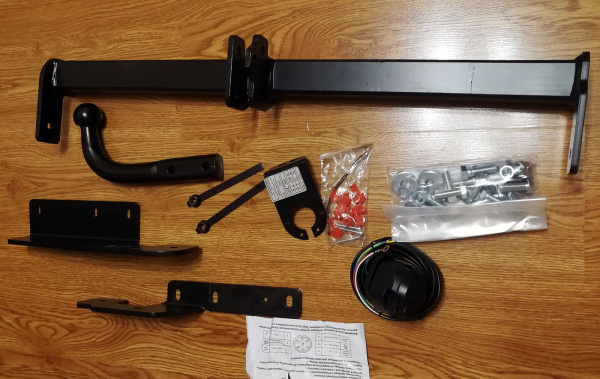 фото Фаркоп Imiola для Toyota Corolla Verso E12 (2002-2004)