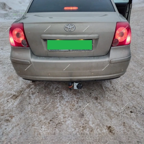 фото Фаркоп Leader Plus (Россия) для Toyota Avensis II «седан» (2003-2009) 