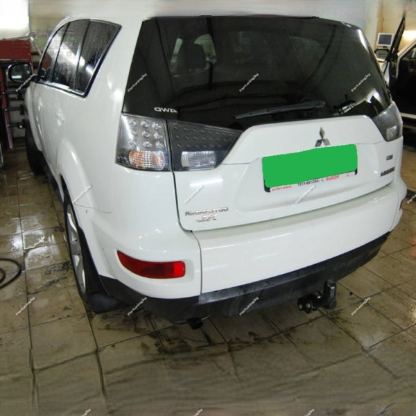 фото Фаркоп Imiola для Mitsubishi Outlander II (2005-2013)