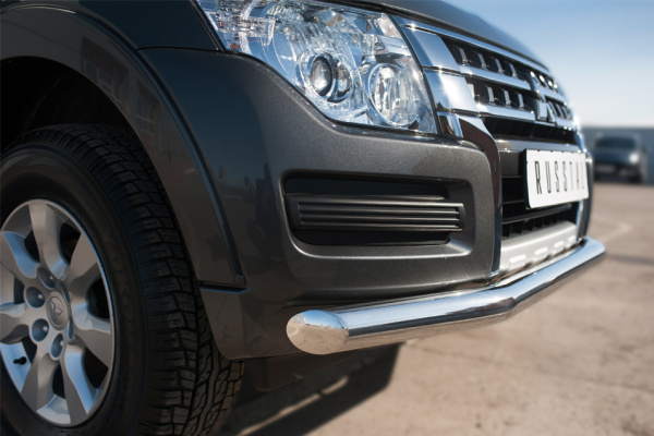 Фото Защита переднего бампера d76 (секции) MITSUBISHI Pajero 4 2014-