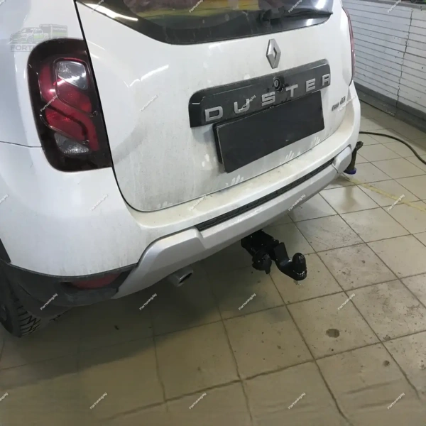 фото Фаркоп BERG (Россия) «быстросъемный под квадрат» для Renault Duster I (2010-2015)