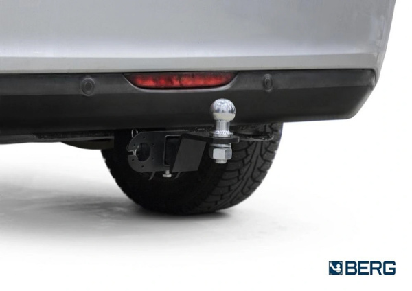 фото Фаркоп BERG для Lada Vesta SW I «универсал» (2015-2022) "быстросъемный под квадрат"