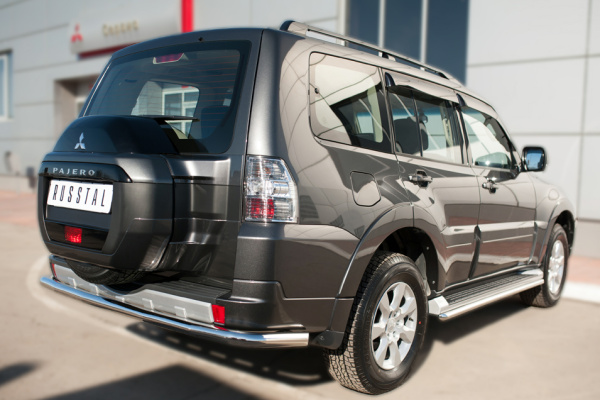 Фото Защита заднего бампера d63 (секции) MITSUBISHI Pajero 4 2014-