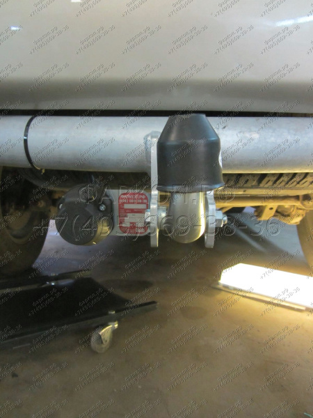 фото Фаркоп Galia для Toyota Land Cruiser 100 1998-2008