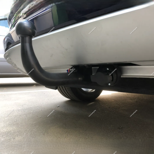 Фаркоп Steinhof (Польша) «быстросъемный на ключ» для Audi e-tron (2018-) "GEN/ GEA (Sportback)"