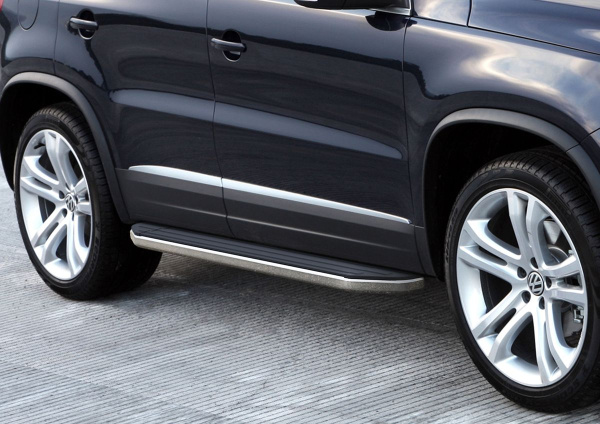 Фото Пороги алюминиевые Rival "Premium" для Volkswagen Tiguan 2007-2011-2017