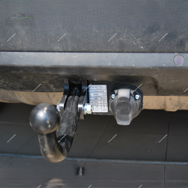 фото Фаркоп Imiola для Volkswagen Touareg II (2010-2018)