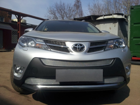 Защита радиатора Toyota Rav 4 (Комфорт, Элеганс, Престиж) 2013-2015 (3 части) chrome PREMIUM