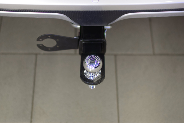 фото Фаркоп под съемное квадратное крепление MITSUBISHI L200 2016-