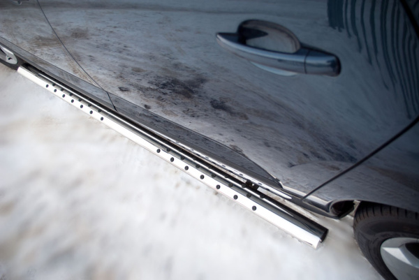 Фото Пороги труба d75х42 овал с проступью PEUGEOT 3008 2009-2013