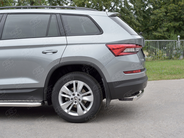 Фото Защита заднего бампера d75х42 дуга SKODA KODIAQ 2017-