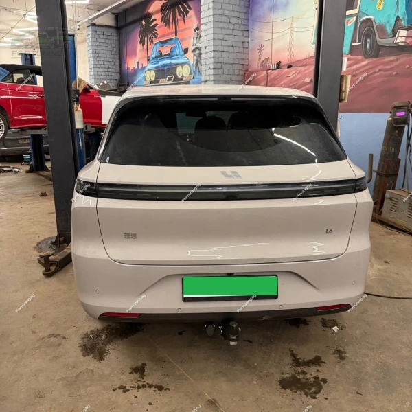 фото Фаркоп PT Group (Россия) «быстросъемный под квадрат» для LiXiang L7 (2023-)