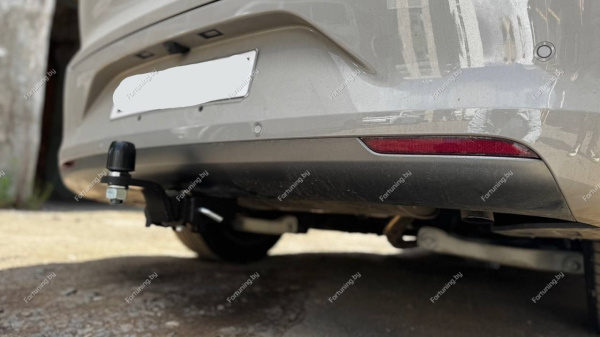 фото Фаркоп ПТ Групп «быстросъемный под квадрат» для LiXiang L6 (2024-)