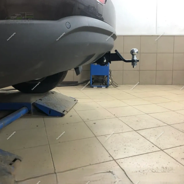 Фаркоп Leader Plus (Россия) «быстросъемный под квадрат» для Audi Q5 I «8R» (2008-2017)