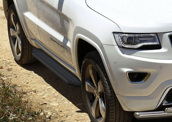 Фото Пороги алюминиевые Rival "Premium-Black" для Jeep Grand Cherokee 2013-2018