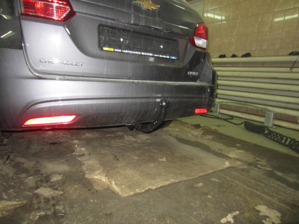 Фаркоп Bosal - Oris - Weso для Chevrolet Cruze универсал I (2008-2016)