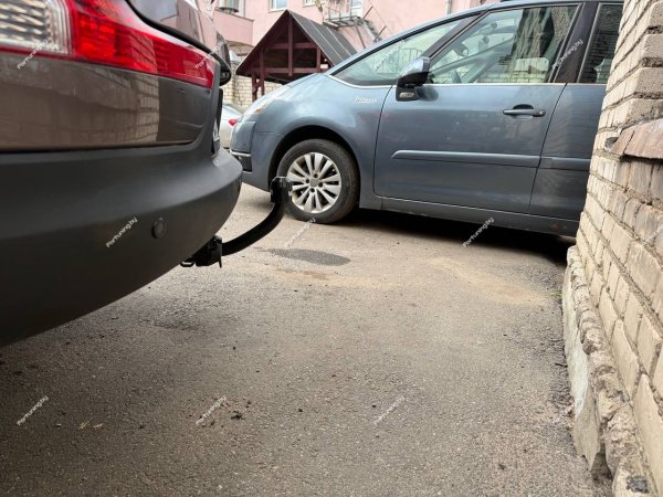 фото Фаркоп Bosal - Oris - Weso для KIA Sportage III (2010-2016)