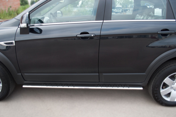 Фото Пороги труба 75х42 овал с проступьюCHEVROLET Captiva 2011-2013