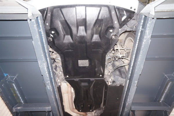 Фото Композитная защита картера и КПП (2 части) BMW X1 (E84) (RWD) (2010 по наст.)