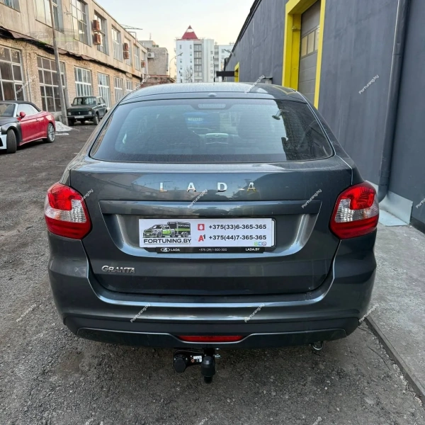 фото Фаркоп BERG (Россия) для Lada Granta I «рестайлинг» седан/ лифтбек/ универсал (2018-) "вкл. Cross"