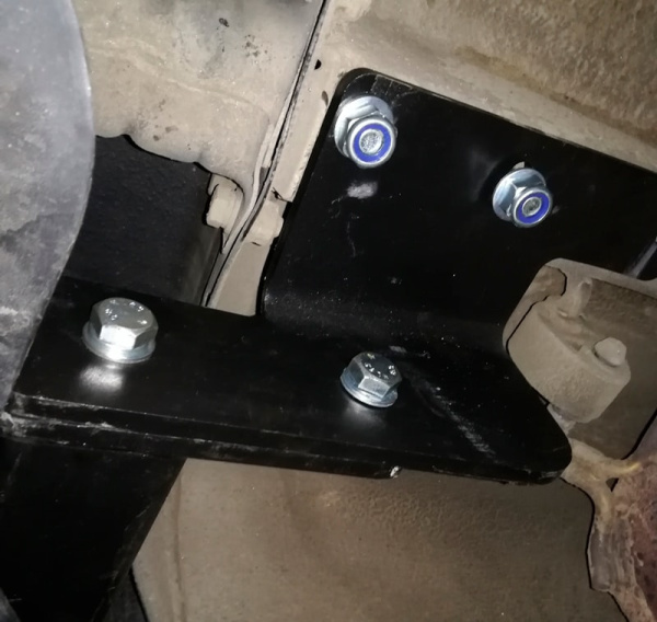 Фаркоп Bosal - Oris - Weso Geely Emgrand EC7 I (2009-2016)