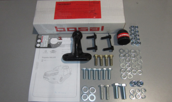 фото Фаркоп Bosal - Oris - Weso для Toyota Hilux VIII (2015-), для машин без отбойного бруса